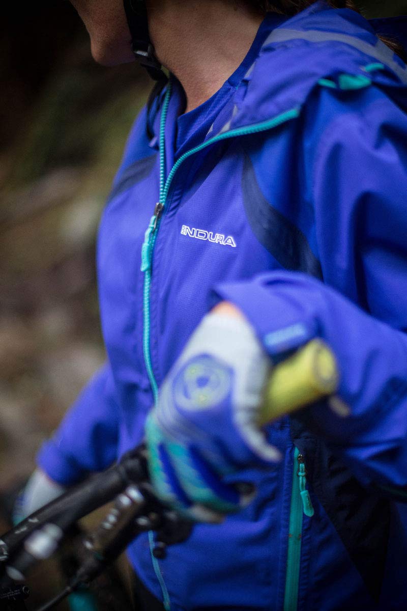 Load image into Gallery viewer, Endura Women&#39;s MT500 Waterproof Cycling Jacket II Black, X-Small - RACKTRENDZ
