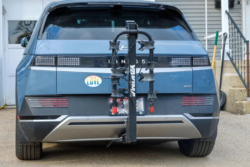 Load image into Gallery viewer, Torklift® • X7452S • EcoHitch • Stainless Steel Trailer Hitches • Class III 2&quot; (2,500 lbs lbs GTW/375 lbs lbs TW) • Hyundai Ioniq 5 22-24 - RACKTRENDZ
