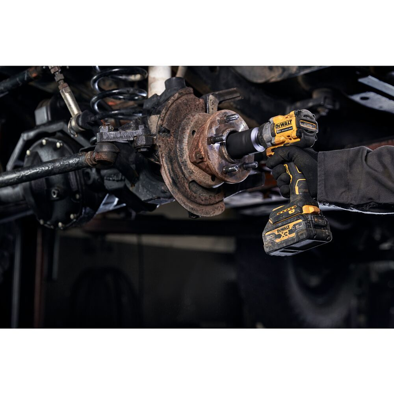 Load image into Gallery viewer, Dewalt DCF923P2 - 3/8&quot; Drive 20V Impact Wrench - RACKTRENDZ
