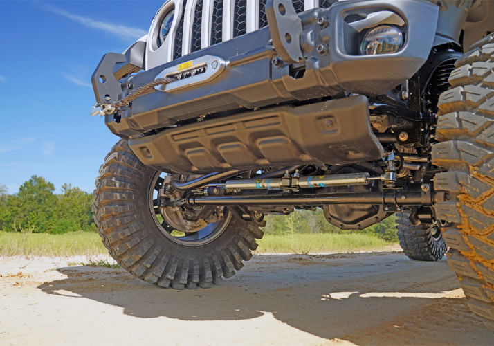 Load image into Gallery viewer, Superlift 5804 - Front Track Bar Brace Braket Kit for Jeep Wrangler JL 18-21 2-door, 18-22 4-doors Any lift height - RACKTRENDZ
