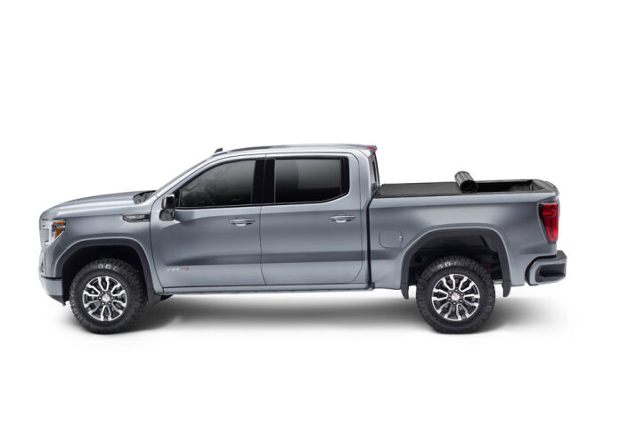 Load image into Gallery viewer, BAK® • 80227 • Revolver X4S • Hard Rolling Tonneau Cover • Ram 1500 5&#39;7&quot; 19-22 without RamBox and without Multifunction Tailgate - RACKTRENDZ
