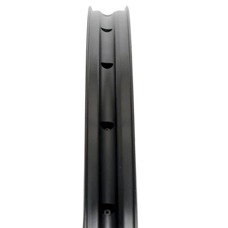 Load image into Gallery viewer, STAN'S NOTUBES RIM ARCH MK4 26 32H BLACK 2.2"-2.5" Tires - RACKTRENDZ
