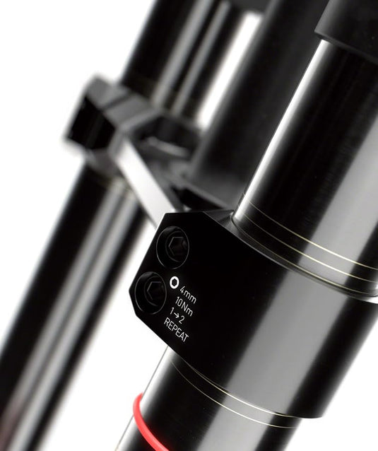 RS BXR-ULT C3 2720B 44 200 BLK - RACKTRENDZ