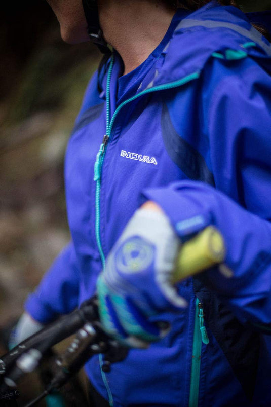 Endura Women's MT500 Waterproof Cycling Jacket II Black, X-Small - RACKTRENDZ