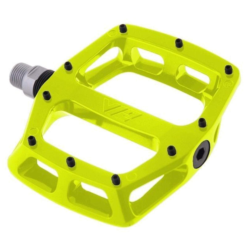 Chargez l&#39;image dans la visionneuse de la galerie, DMR V12 Pedals, 9/16&quot; Alloy Platform Lemon Lime - RACKTRENDZ
