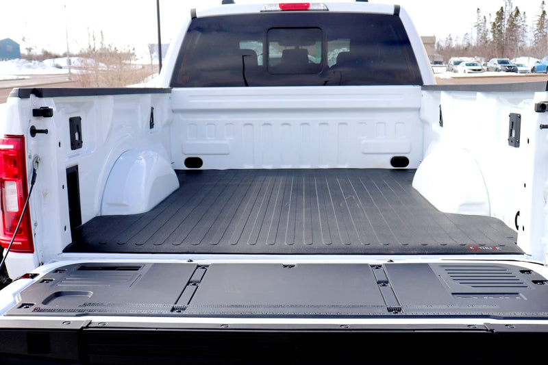 Load image into Gallery viewer, Enthuze Bed Mats for 2007-2018 Silverado/Sierra 5.5FT Trucks
