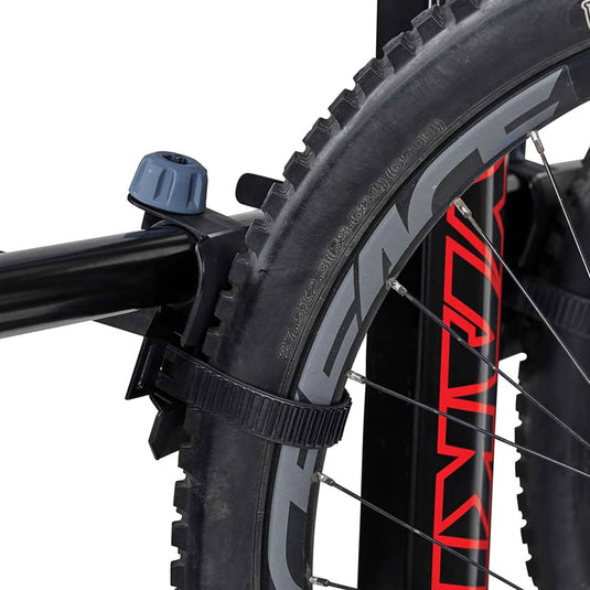 Porte-vélos à suspension verticale Yakima HangTight 6 pour récepteurs d'attelage de 2 pouces