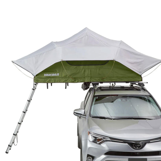 Tente de camping sur le toit Yakima SkyRise Medium en nylon pour 3 personnes avec échelle, vert