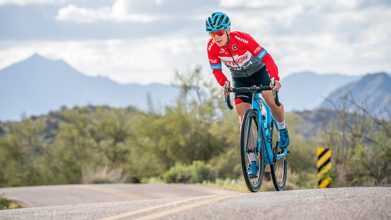 Load image into Gallery viewer, Stan's No Tubes, Rim Tape, Yellow, 33mm x 9.14m roll - RACKTRENDZ
