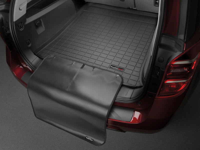 Load image into Gallery viewer, WeatherTech Black Cargo Liner W/Bumper Protector - Fits 12-16 CR-V - 40524SK
