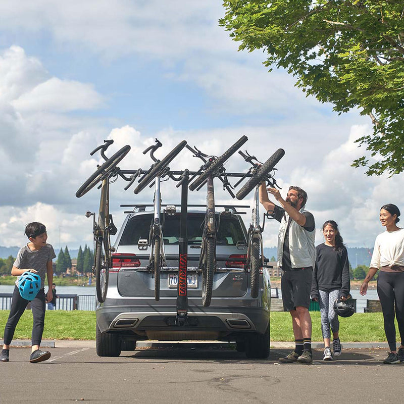 Chargez l&#39;image dans la visionneuse de la galerie, Porte-vélos à suspension verticale Yakima HangTight 6 pour récepteurs d&#39;attelage de 2 pouces
