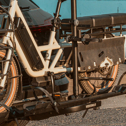 Porte-vélos à double plateau à 3 positions Yakima OnRamp LX avec rampe intégrée, sangles de roue et boucle de verrouillage pour récepteurs d'attelage de 2 pouces, noir