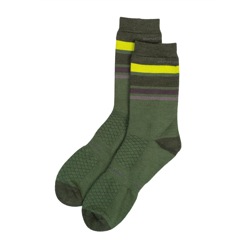 Chargez l&#39;image dans la visionneuse de la galerie, Endura BaaBaa Merino Striped Socks - Red - Green - L/XL - RACKTRENDZ
