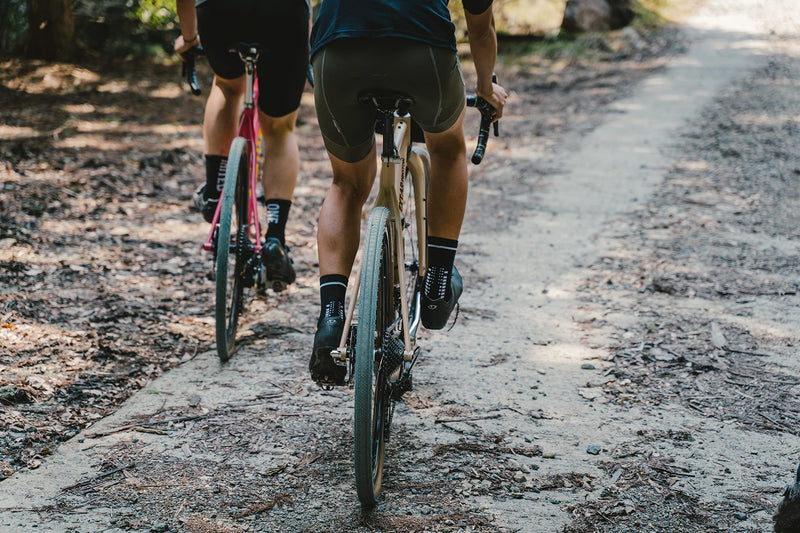 Load image into Gallery viewer, GravelKing SK Limited 2022 Folding Gravel Tires 700x32C Astral Blue/Brown - RACKTRENDZ
