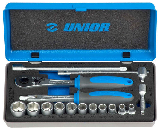 UNIOR SOCKET SET 1/4