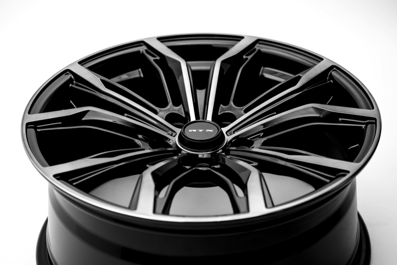 Load image into Gallery viewer, RTX® (RTX) • 082438 • Black Widow • Black Machined Grey • 18x8 5x114.3 ET42 CB73.1
