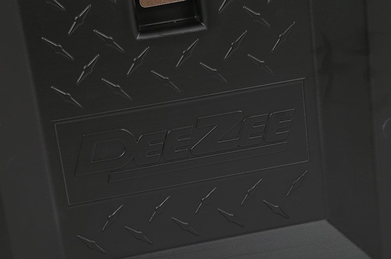 Load image into Gallery viewer, DeeZee 91717P - Poly Triangle Trailer Box - RACKTRENDZ
